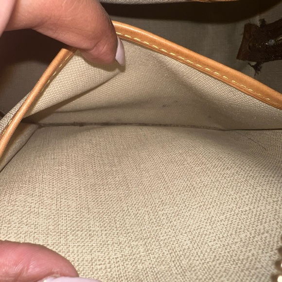 Authentic Louis Vuitton Monogram Deauville bag (Preowned) - Picture 13 of 16